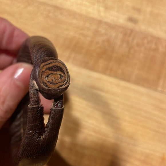 Leather handmade bracelet - Picture 2 of 3